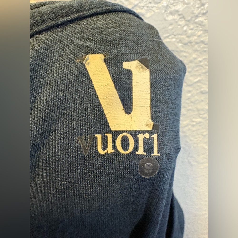 Vuori Men’s Strato Tech Tee - Picture 4 of 4